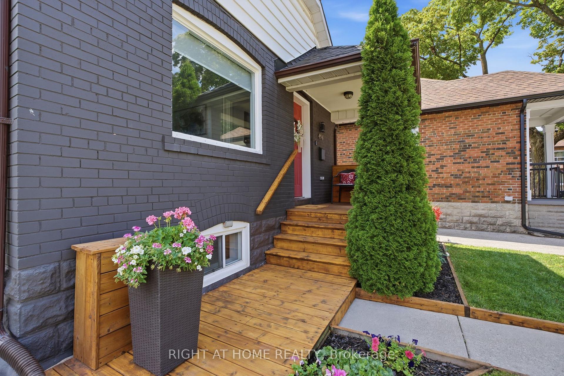 Photo 6 of 494 Donlands Avenue, Toronto, East York — HOMEH