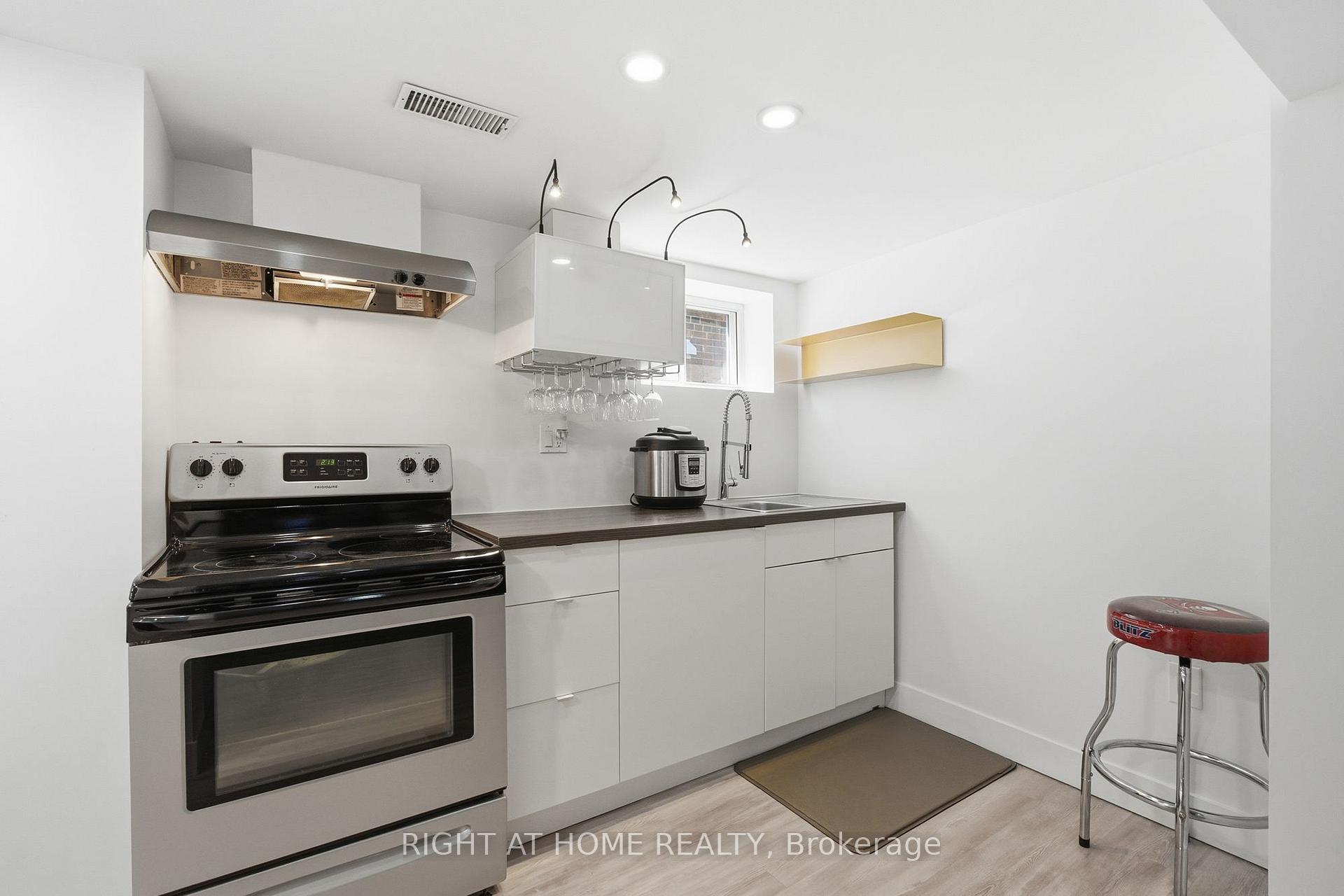 Photo 31 of 494 Donlands Avenue, Toronto, East York — HOMEH