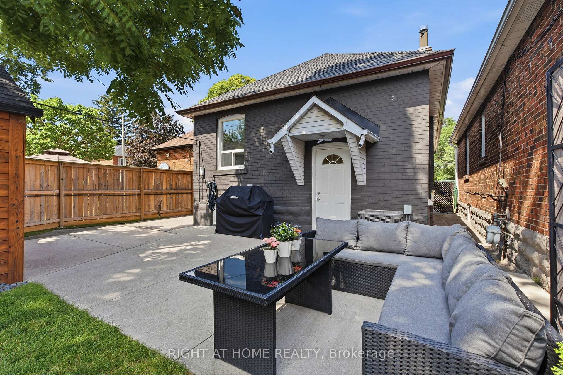 Photo 39 of 494 Donlands Avenue, Toronto, East York — HOMEH