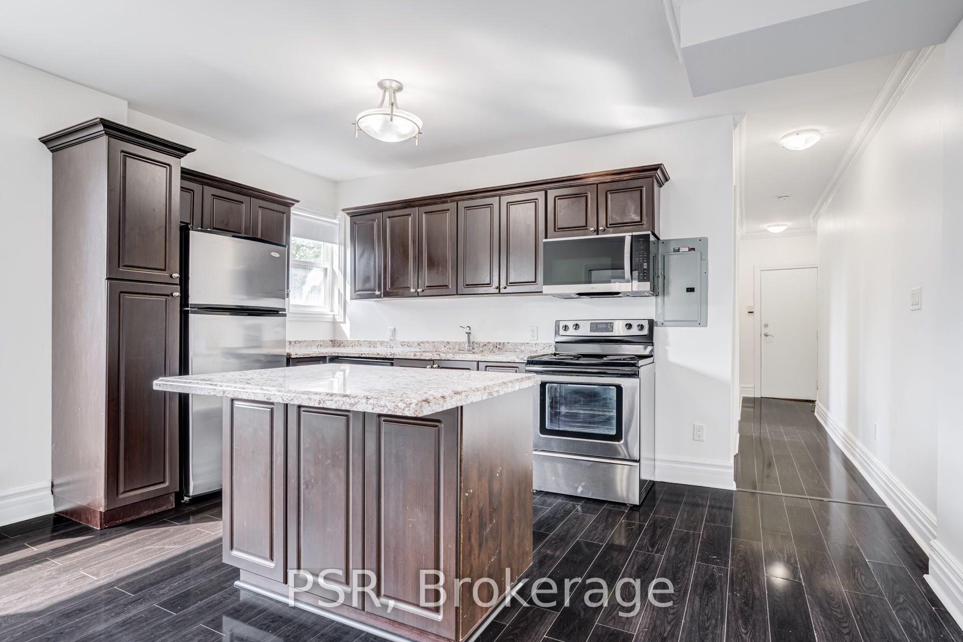 Photo 2 of Unit 4, 2 Craighurst Avenue, Toronto, Lawrence Park North — HOMEH