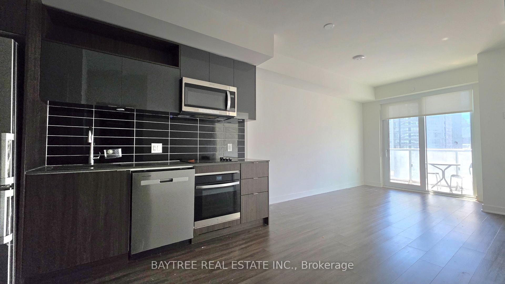 Front of Unit 1608, 100 Dalhousie Street