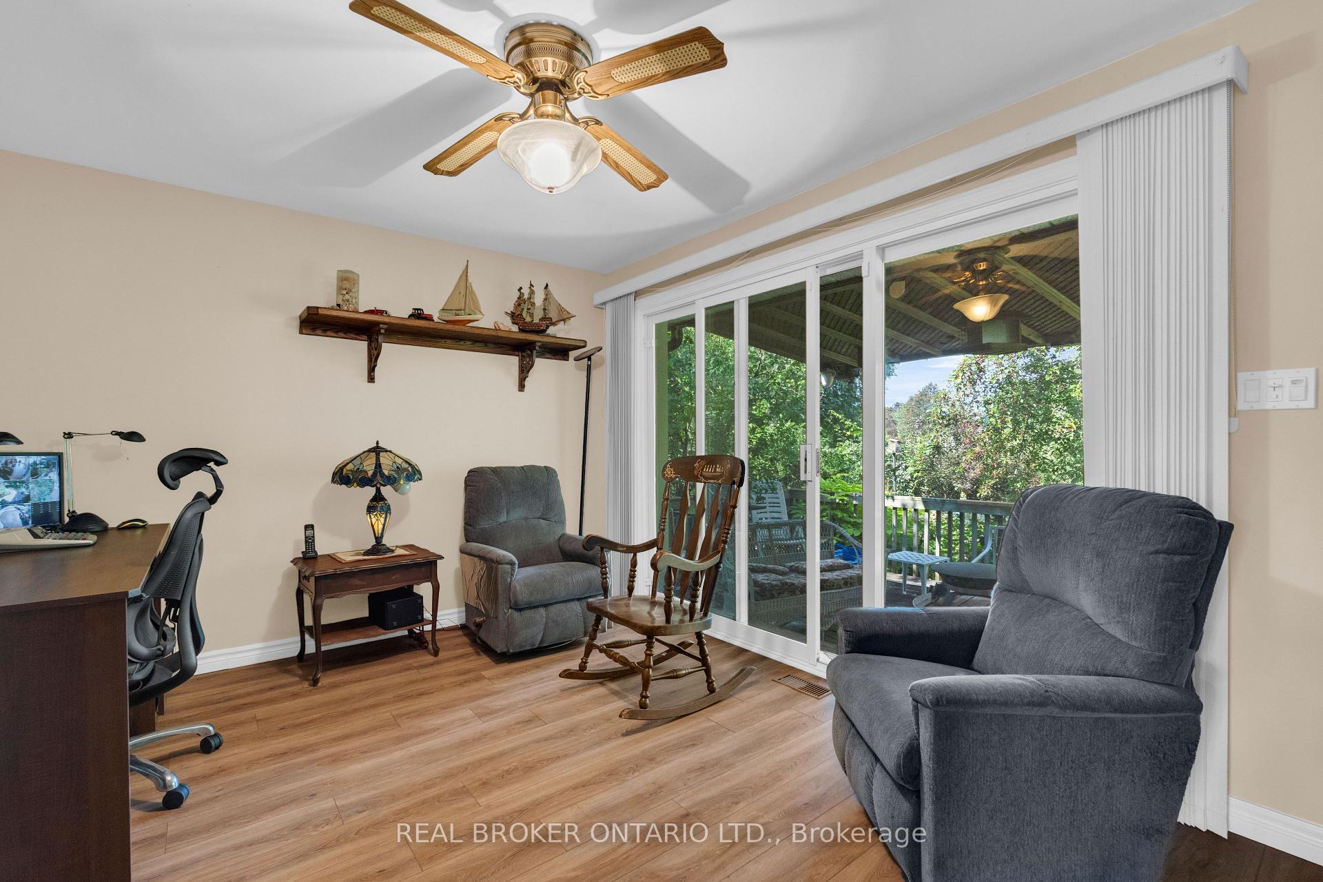 Photo 12 of 61 Bernick Drive, Barrie, Grove East — HOMEH