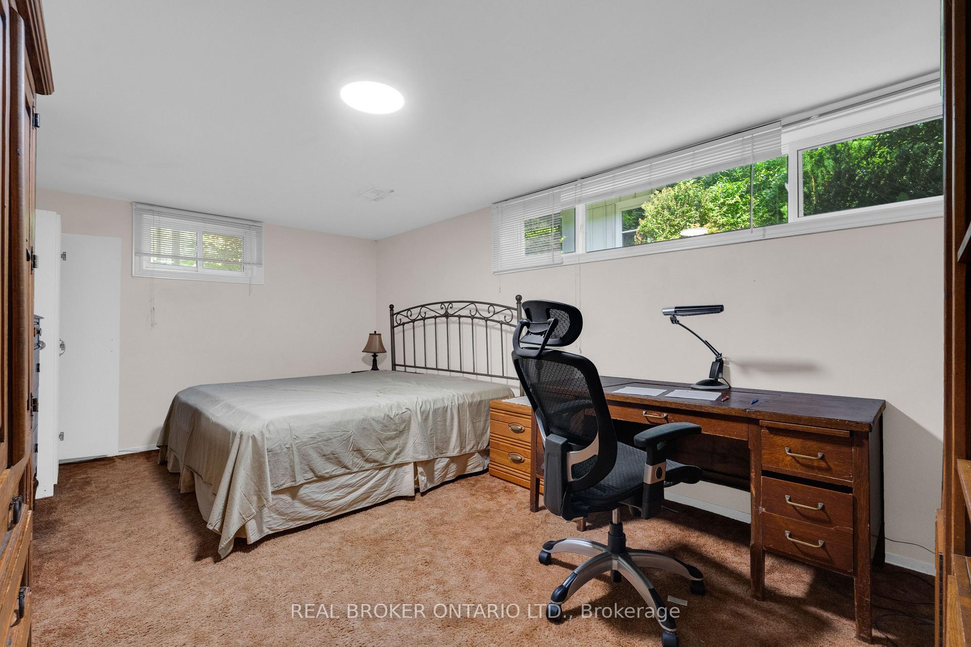 Photo 21 of 61 Bernick Drive, Barrie, Grove East — HOMEH