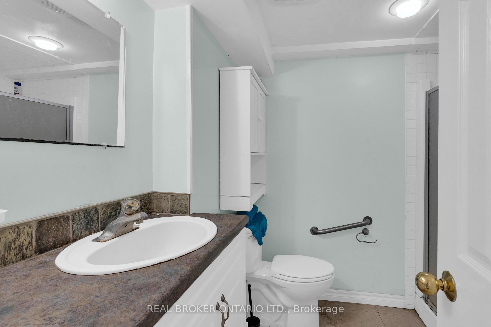 Photo 22 of 61 Bernick Drive, Barrie, Grove East — HOMEH