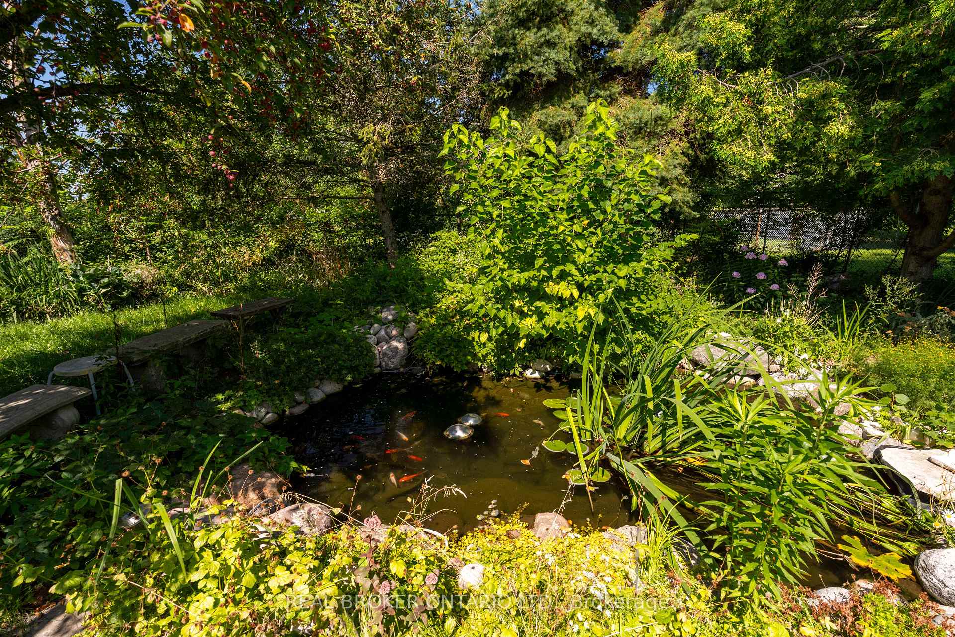 Photo 30 of 61 Bernick Drive, Barrie, Grove East — HOMEH