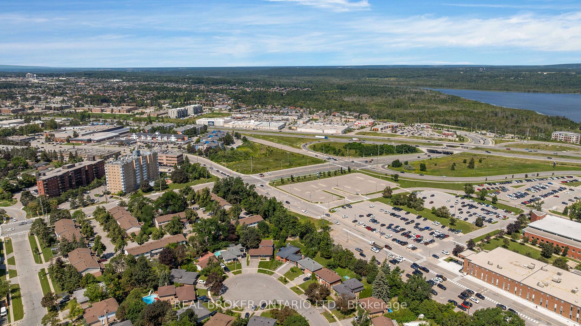 Photo 46 of 61 Bernick Drive, Barrie, Grove East — HOMEH