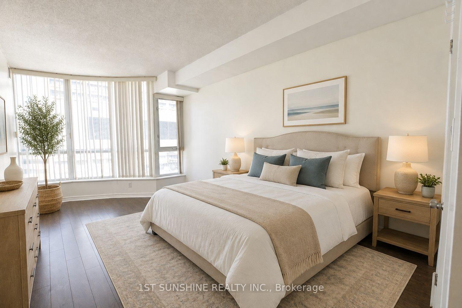 Photo 4 of Unit 1805, 55 Bloor Street E, Toronto, Church-Yonge Corridor — HOMEH