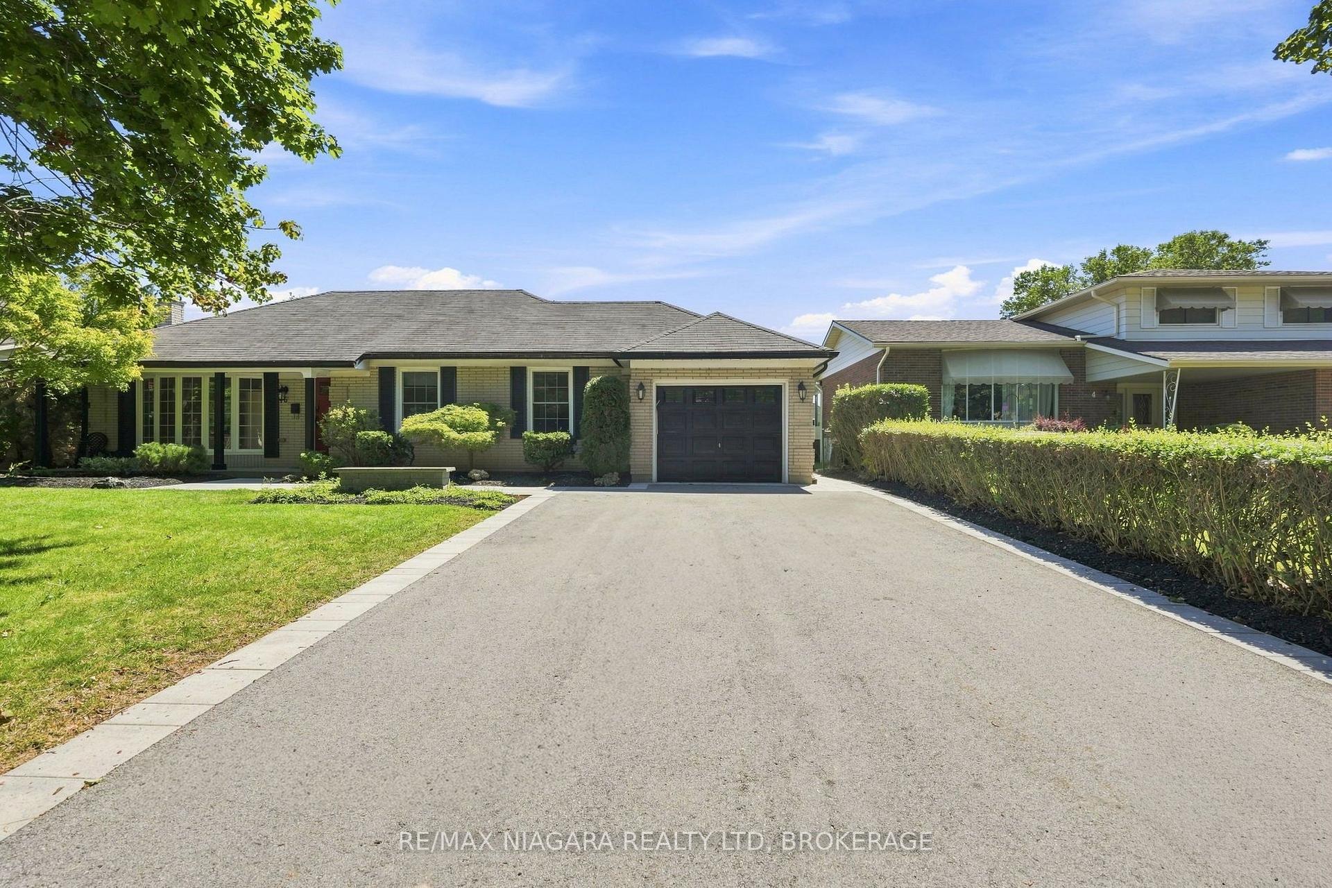 Photo 3 of 6 Royal Oak Drive, St. Catharines, Martindale Pond — HOMEH