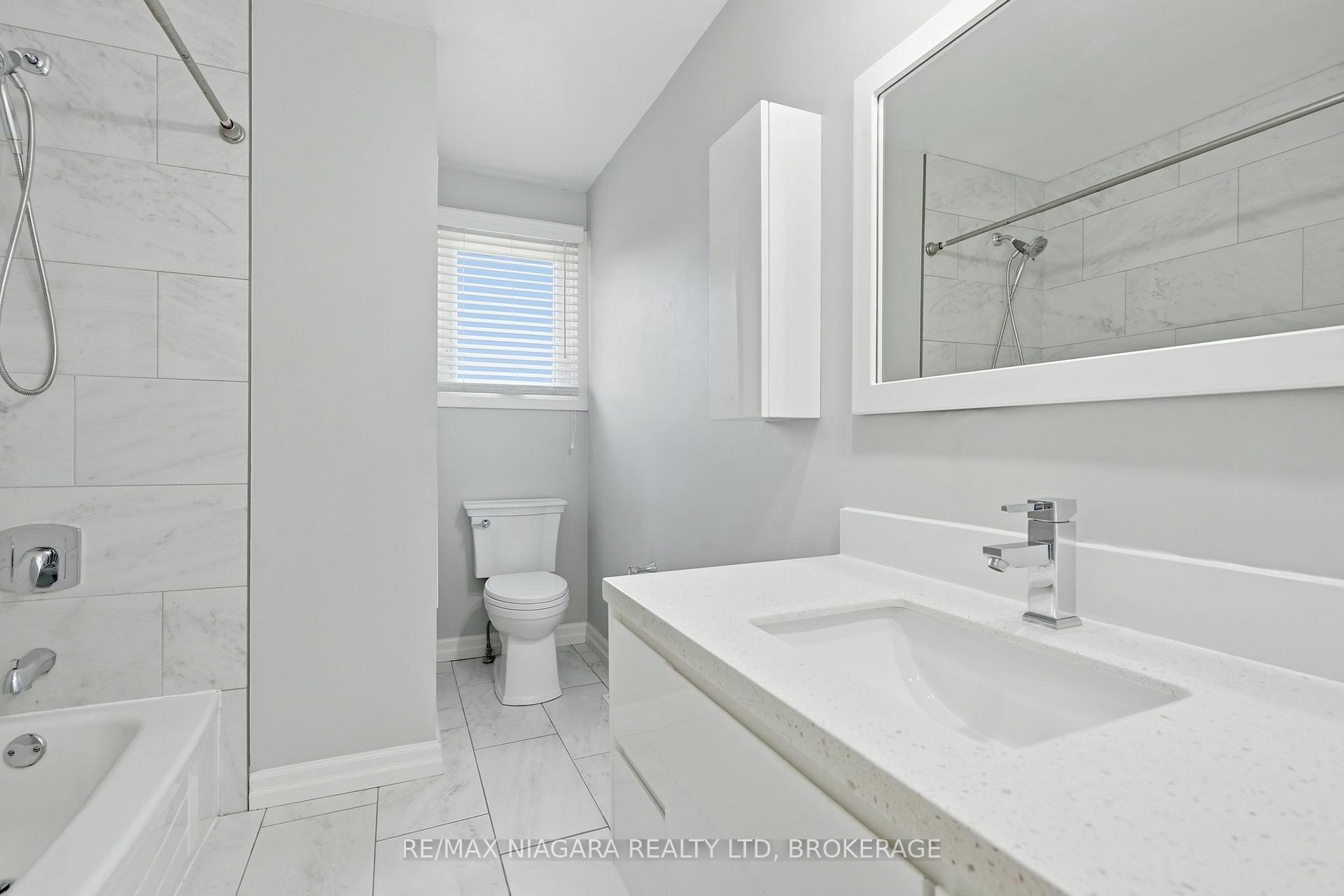Photo 21 of 6 Royal Oak Drive, St. Catharines, Martindale Pond — HOMEH