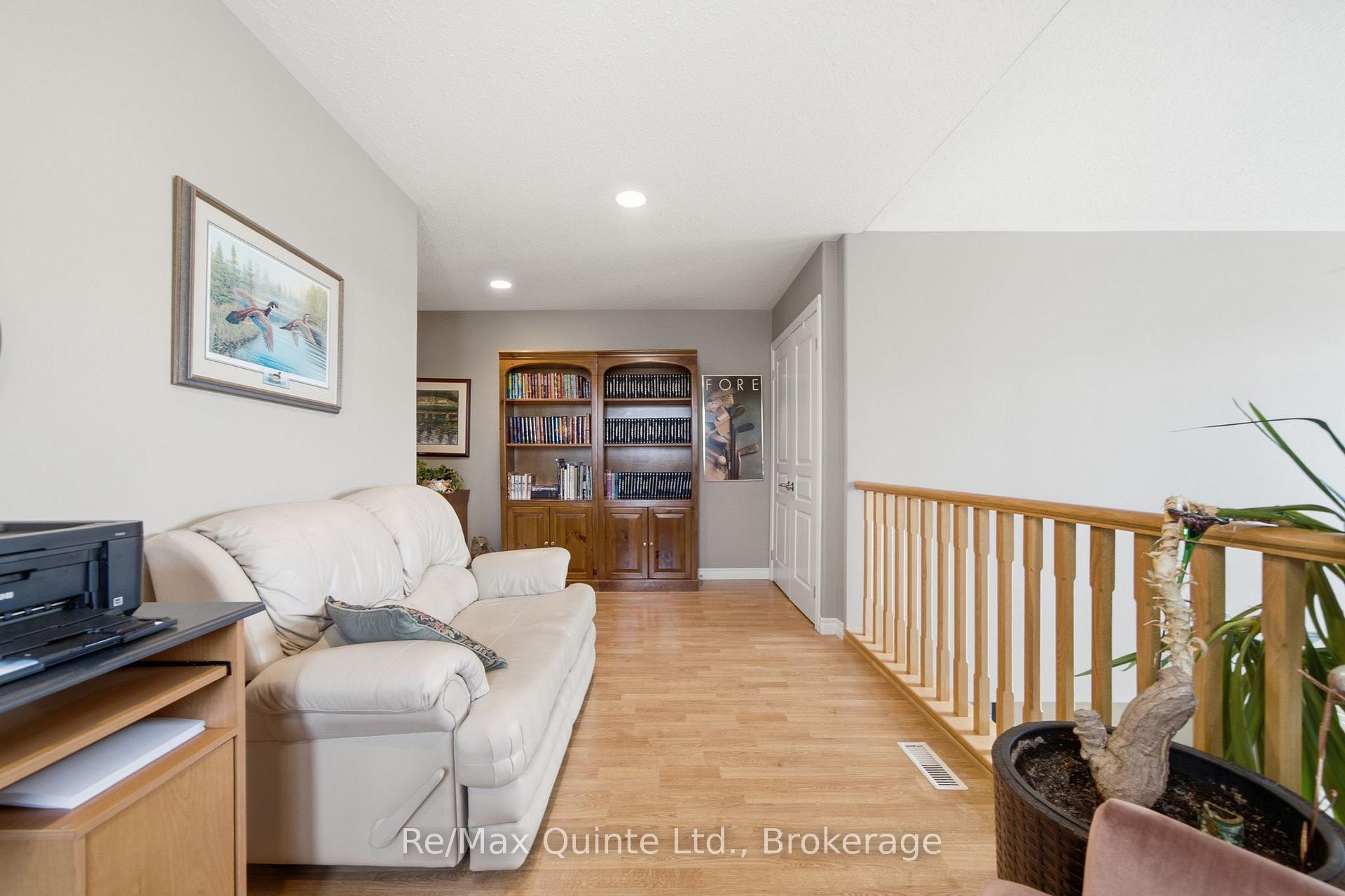 Photo 37 of 86 Pinnacle Street S, Belleville, Belleville Ward — HOMEH