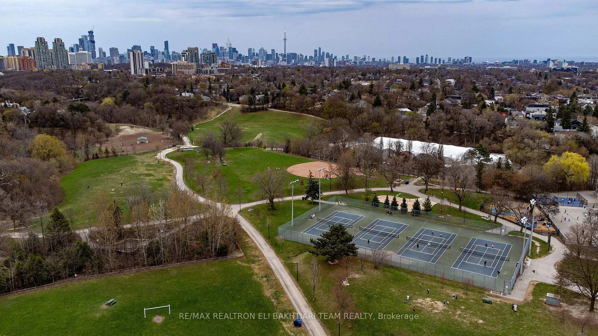 Photo 5 of 233 Robina Avenue, Toronto, Oakwood Village — HOMEH