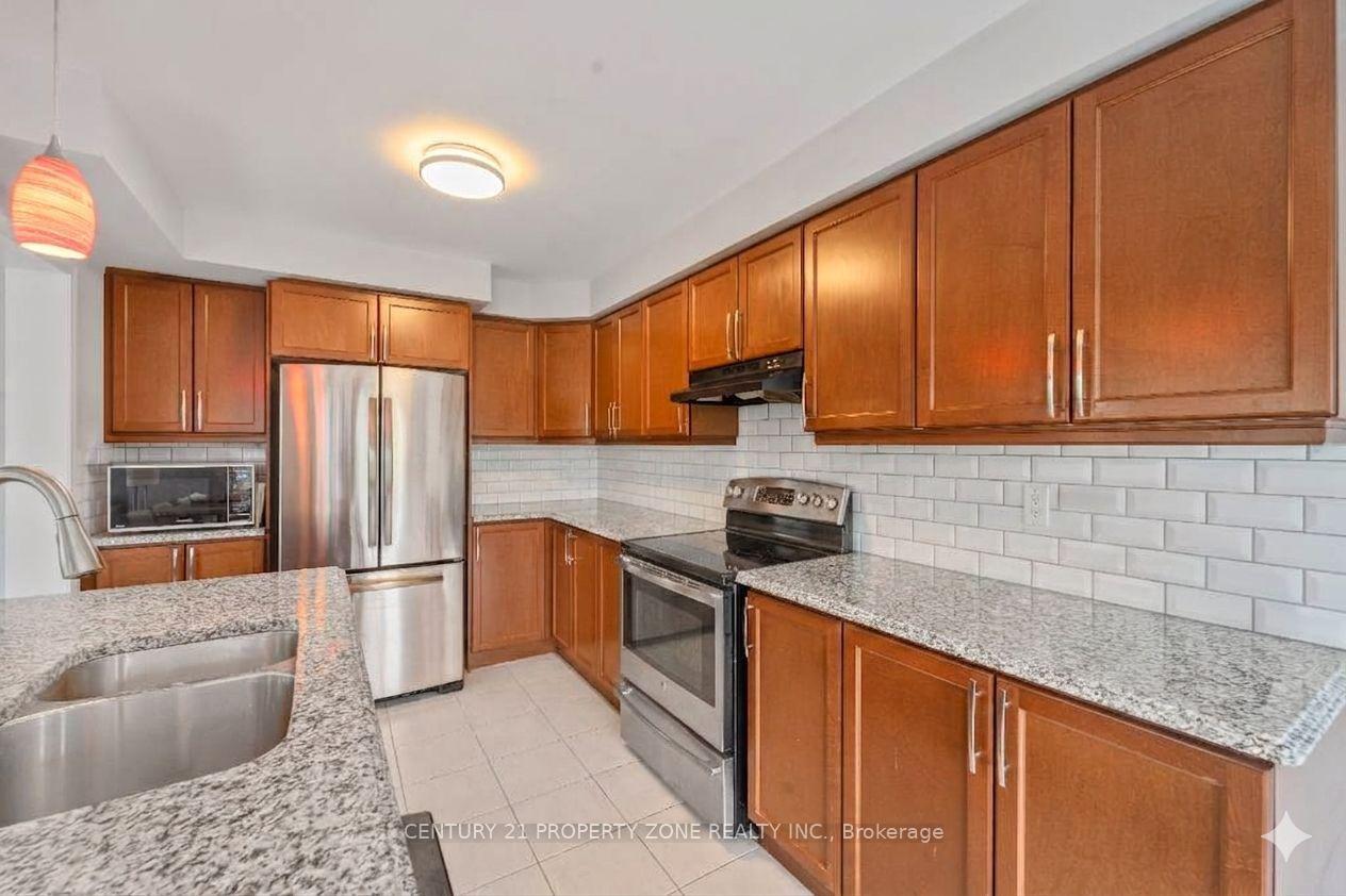 Photo 9 of 27 Midhope Way, Brampton, Fletcher's West — HOMEH