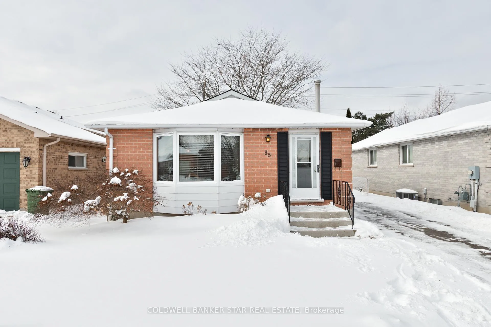 Photo 3 of 35 Rice Road, St. Thomas — HOMEH