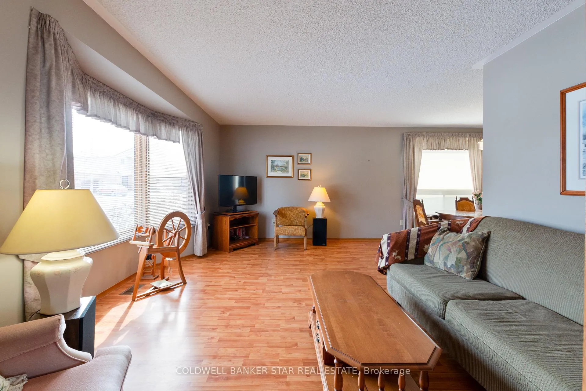 Photo 8 of 35 Rice Road, St. Thomas — HOMEH
