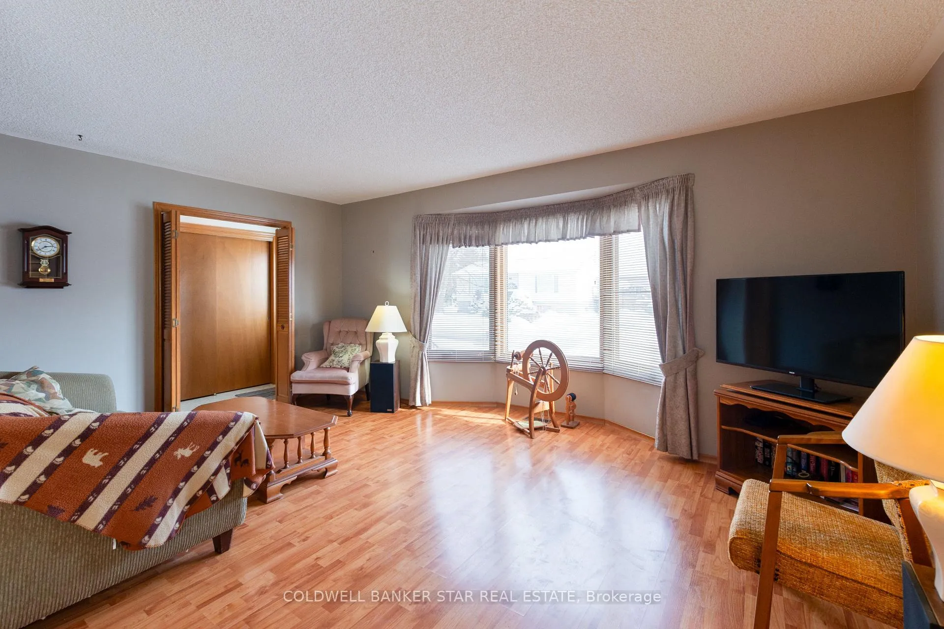 Photo 10 of 35 Rice Road, St. Thomas — HOMEH