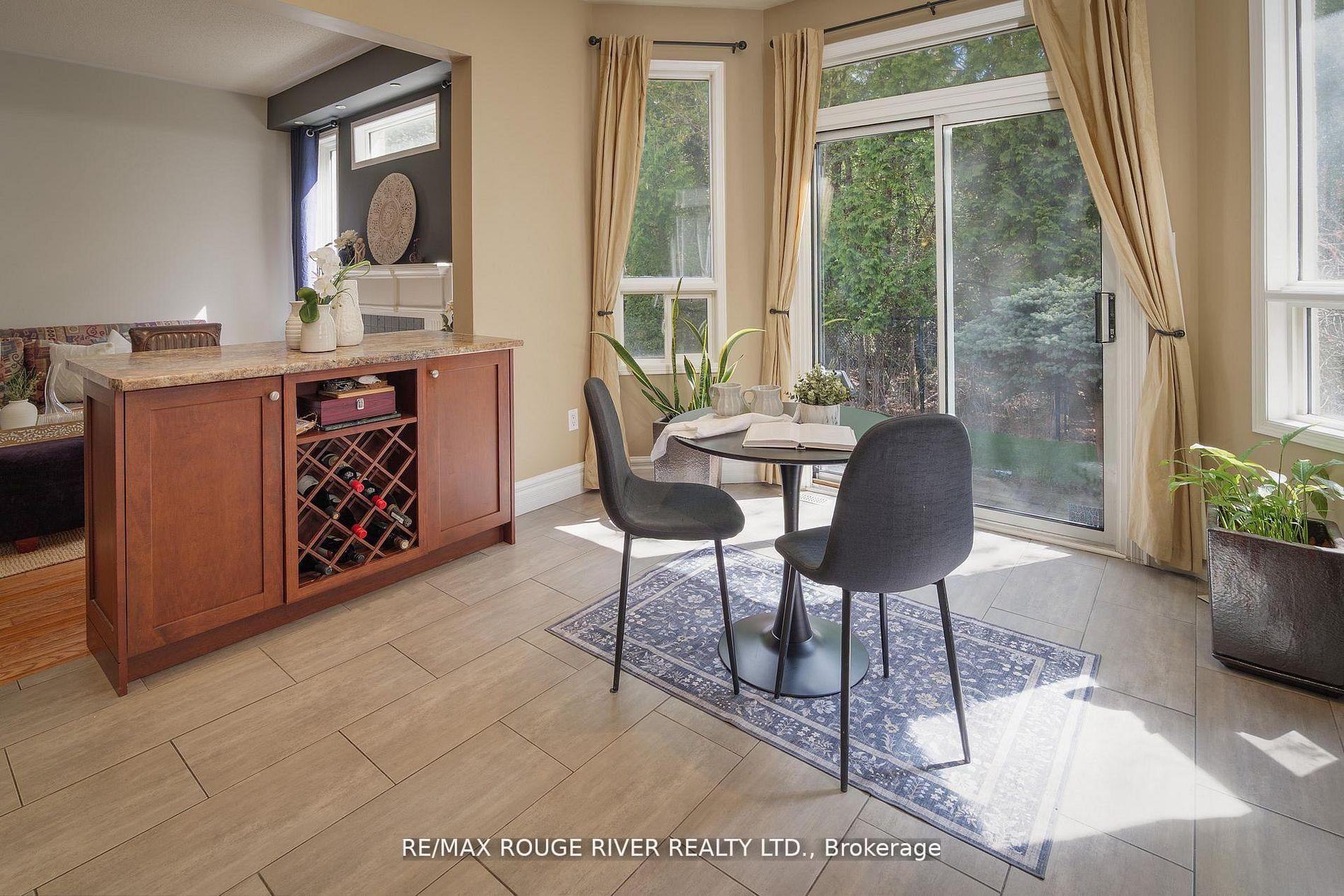 Photo 14 of 433 Woodsmere Crescent, Pickering, Amberlea — HOMEH