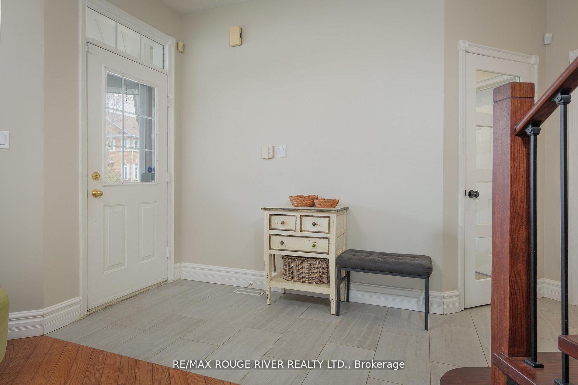Photo 27 of 433 Woodsmere Crescent, Pickering, Amberlea — HOMEH