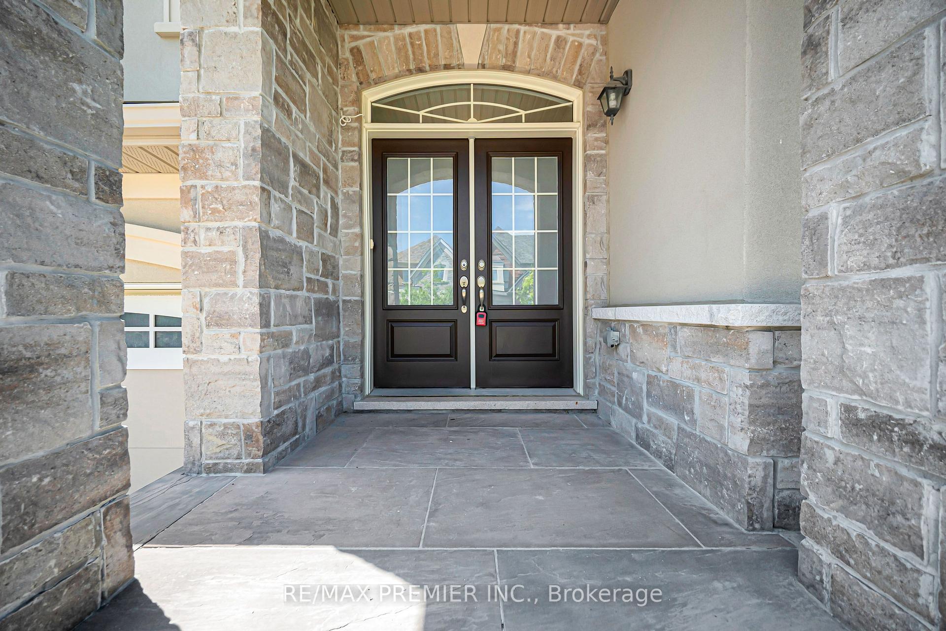Photo 5 of 16 Kettle Valley Trail, King, Nobleton — HOMEH