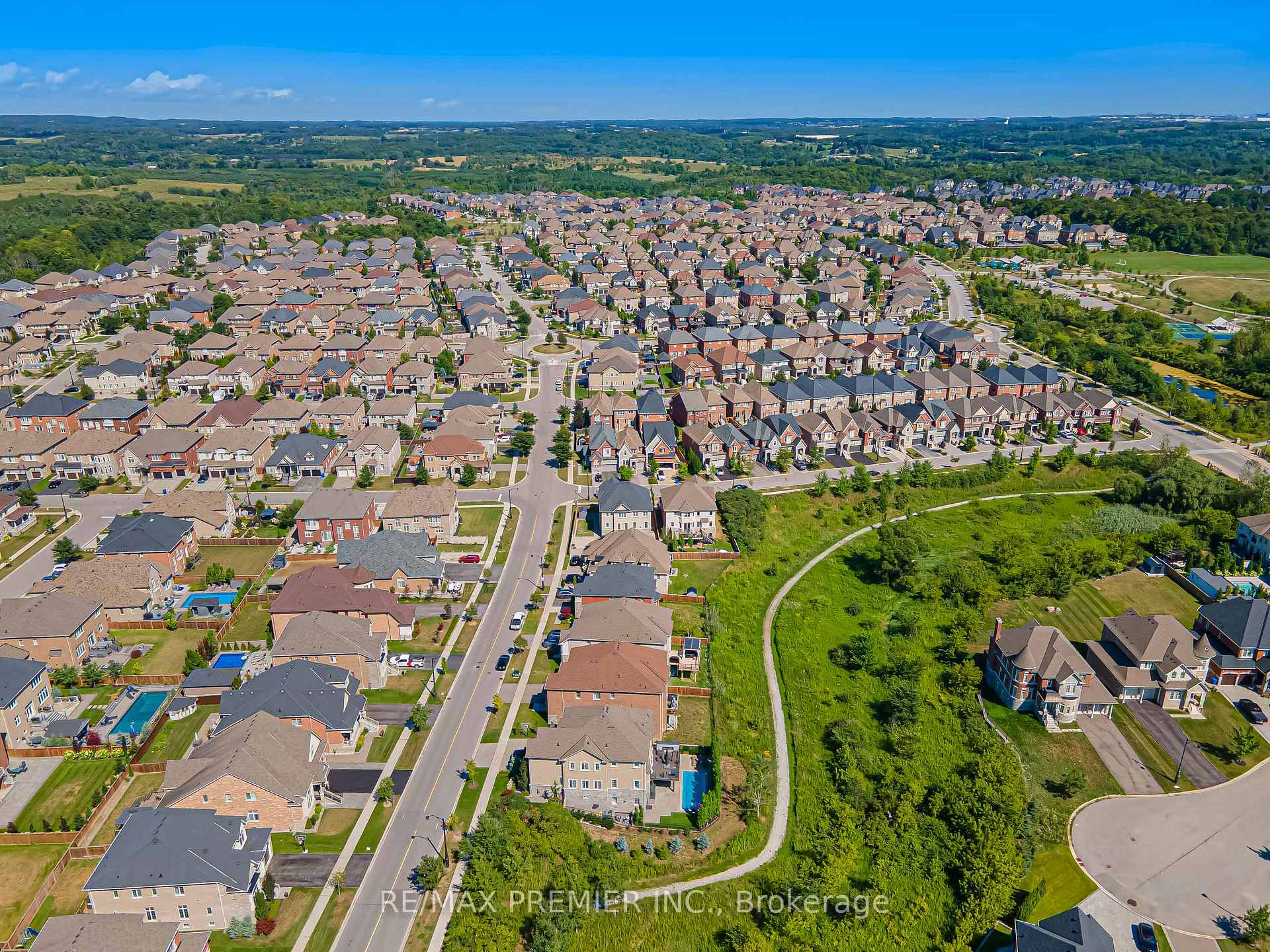 Photo 50 of 16 Kettle Valley Trail, King, Nobleton — HOMEH