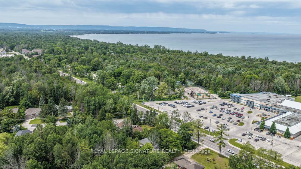 Photo 3 of 1729 Mosley Street, Wasaga Beach — HOMEH