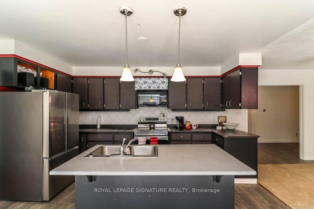 Photo 11 of 1729 Mosley Street, Wasaga Beach — HOMEH