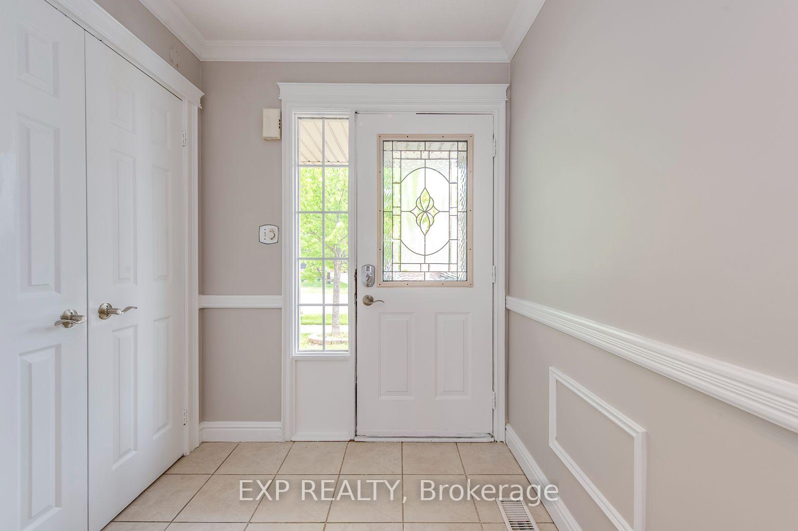 Photo 4 of 2378 Highcroft Road, Oakville, Westmount — HOMEH