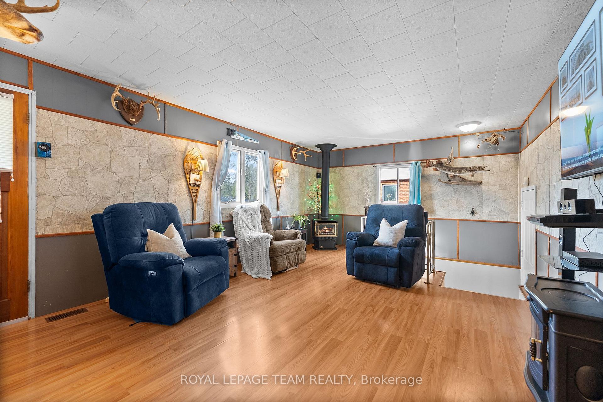 Photo 14 of 80 Bank Street S, Renfrew, Renfrew — HOMEH