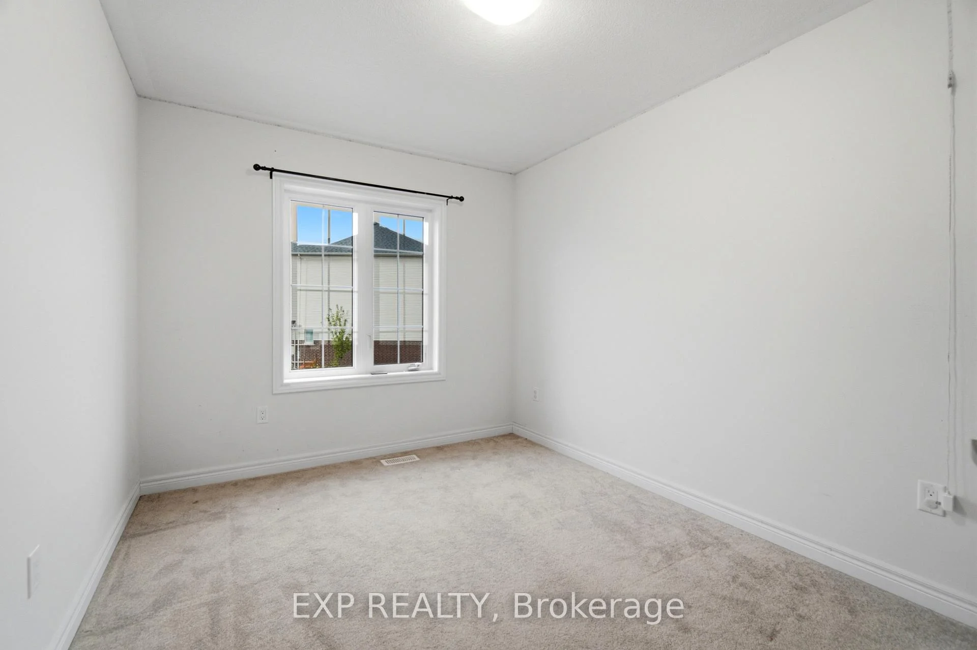 Photo 36 of Unit 19, 755 Linden Drive, Cambridge, Preston Heights — HOMEH