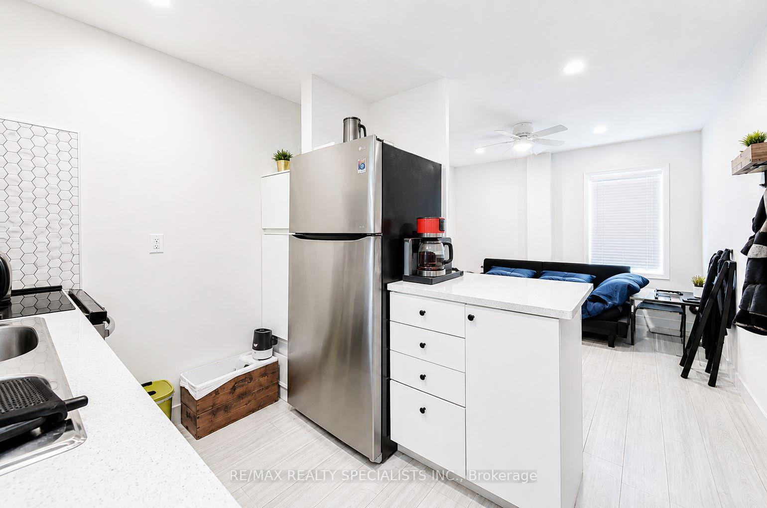 Photo 25 of 1659 Gerrard Street E, Toronto, Woodbine Corridor — HOMEH