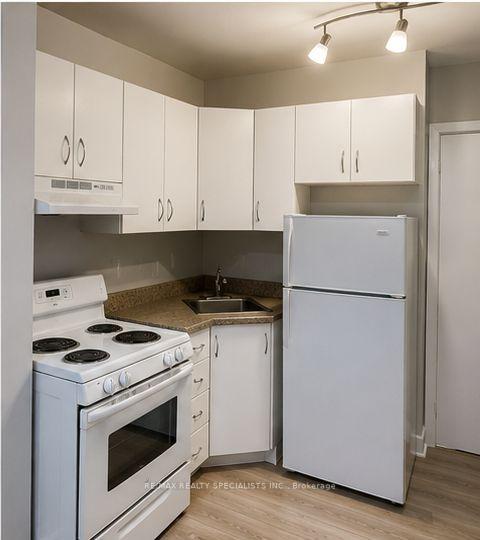 Photo 32 of 1659 Gerrard Street E, Toronto, Woodbine Corridor — HOMEH
