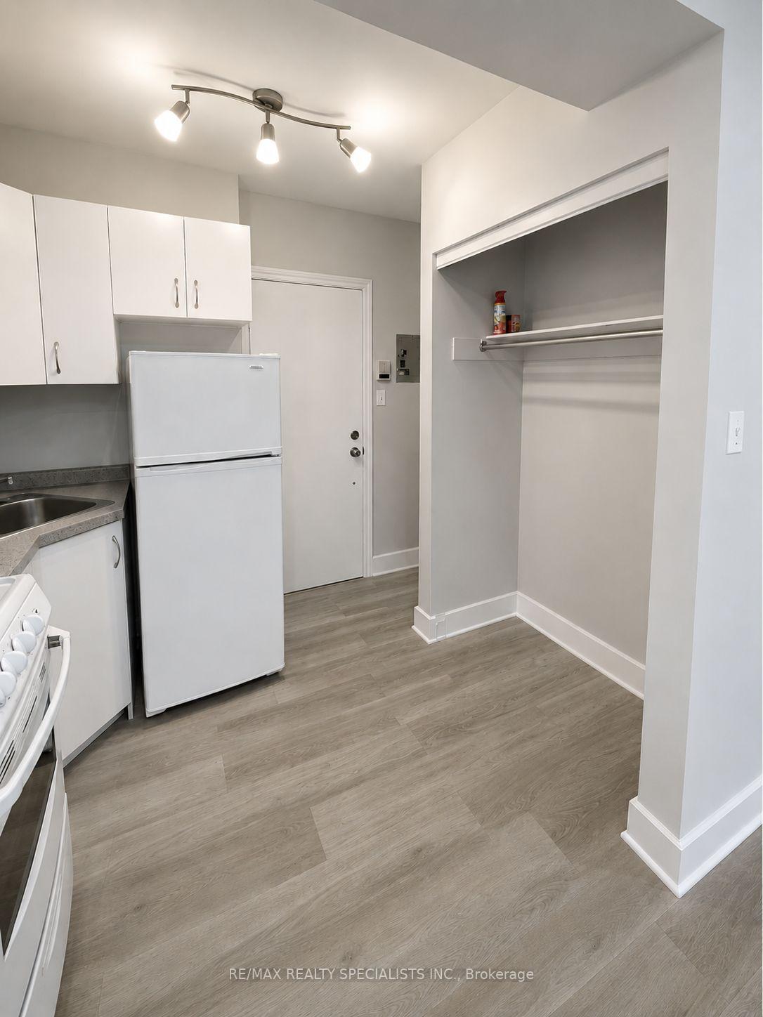 Photo 37 of 1659 Gerrard Street E, Toronto, Woodbine Corridor — HOMEH