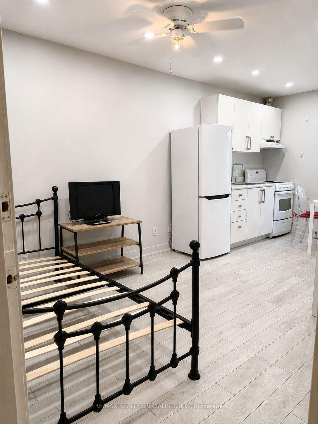 Photo 53 of 1659 Gerrard Street E, Toronto, Woodbine Corridor — HOMEH