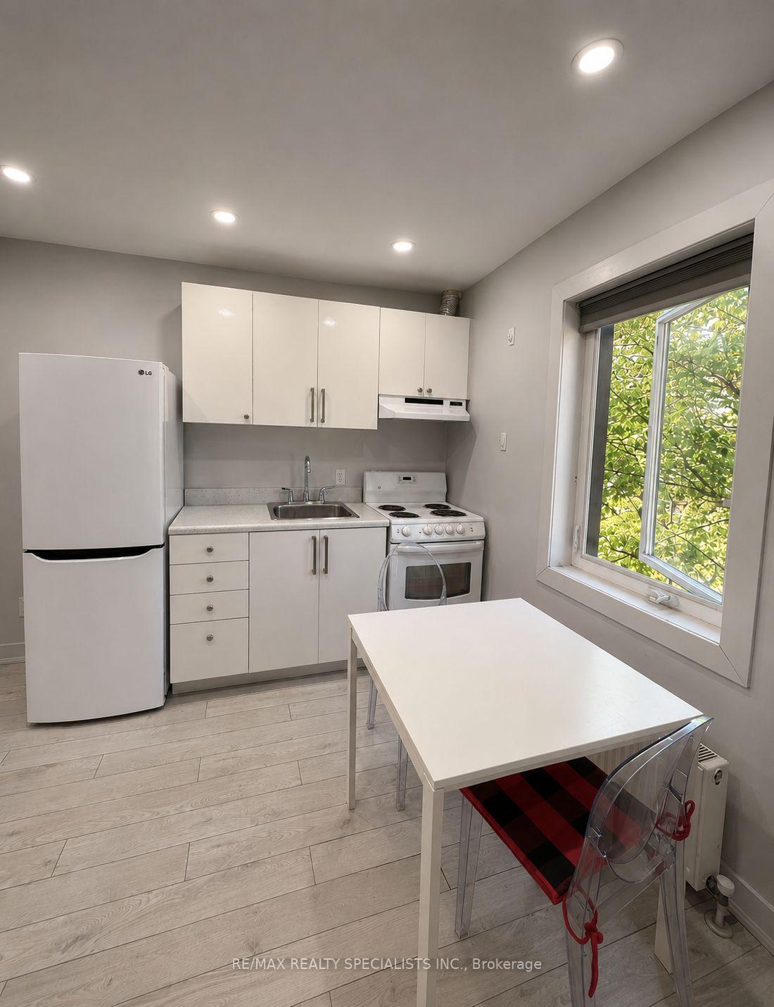 Photo 55 of 1659 Gerrard Street E, Toronto, Woodbine Corridor — HOMEH