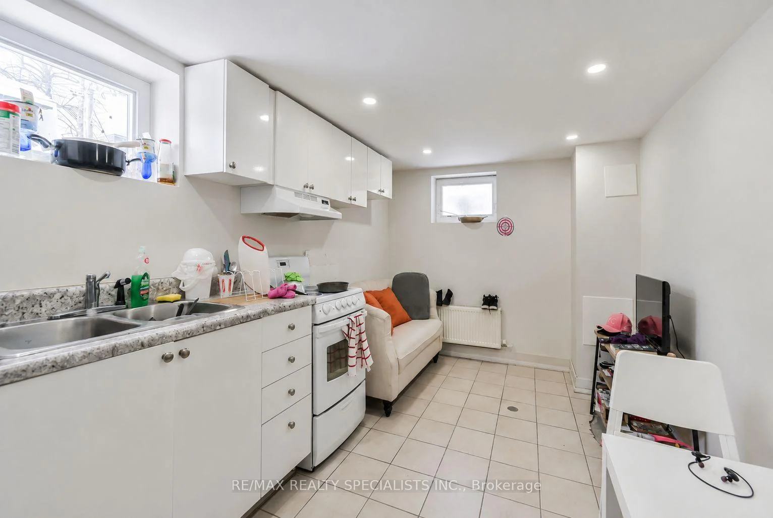 Photo 34 of 1659 Gerrard Street E, Toronto, Woodbine Corridor — HOMEH