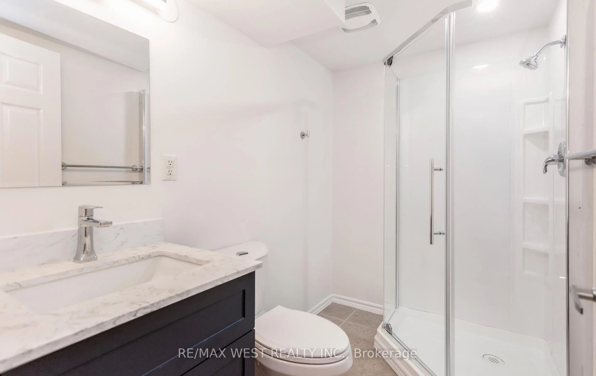 Photo 30 of 5239 Bushelgrove Circle, Mississauga, Central Erin Mills — HOMEH