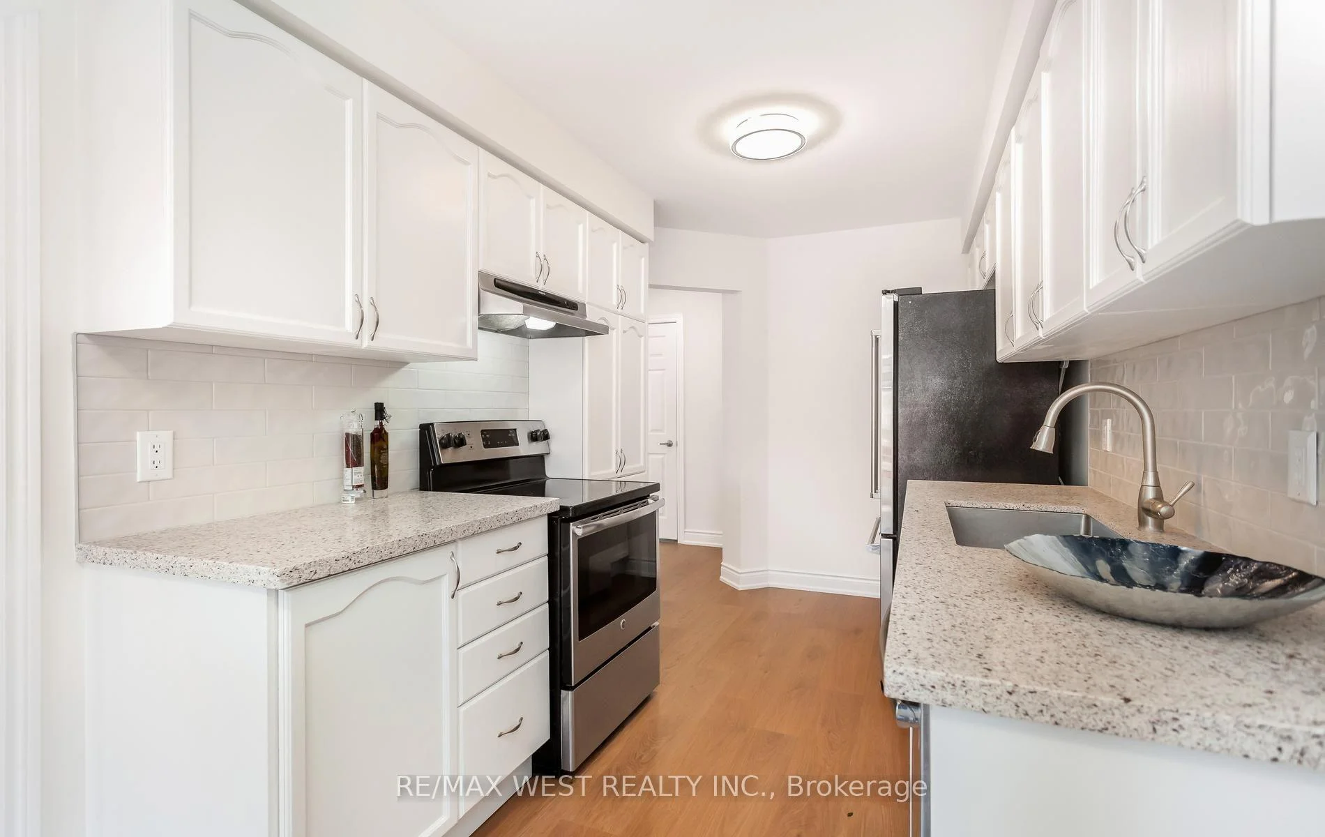Photo 89 of 5239 Bushelgrove Circle, Mississauga, Central Erin Mills — HOMEH
