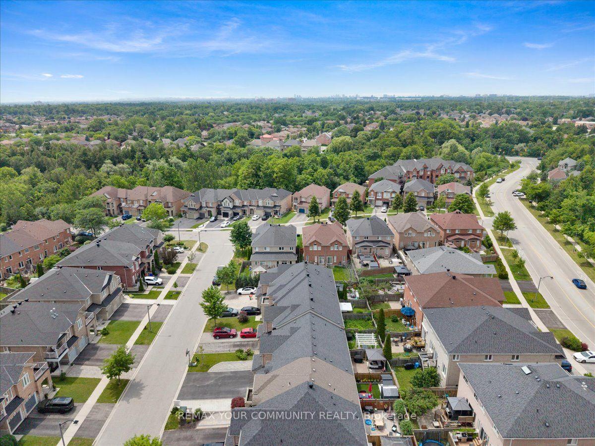 Photo 44 of 1941 Treetop Way, Pickering, Highbush — HOMEH