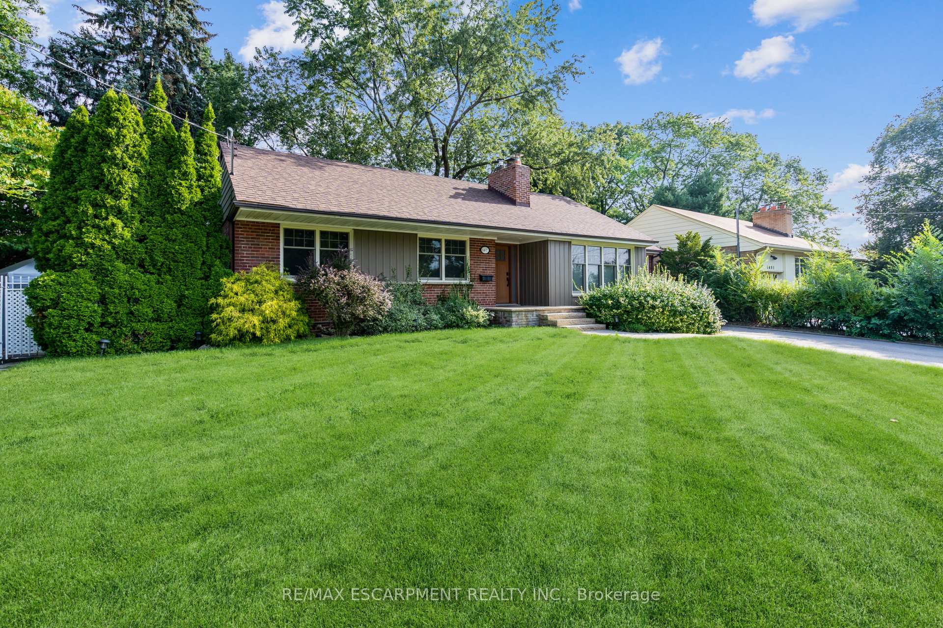 Photo 2 of Unit Main, 1497 Park Royale Boulevard, Mississauga, Lakeview — HOMEH