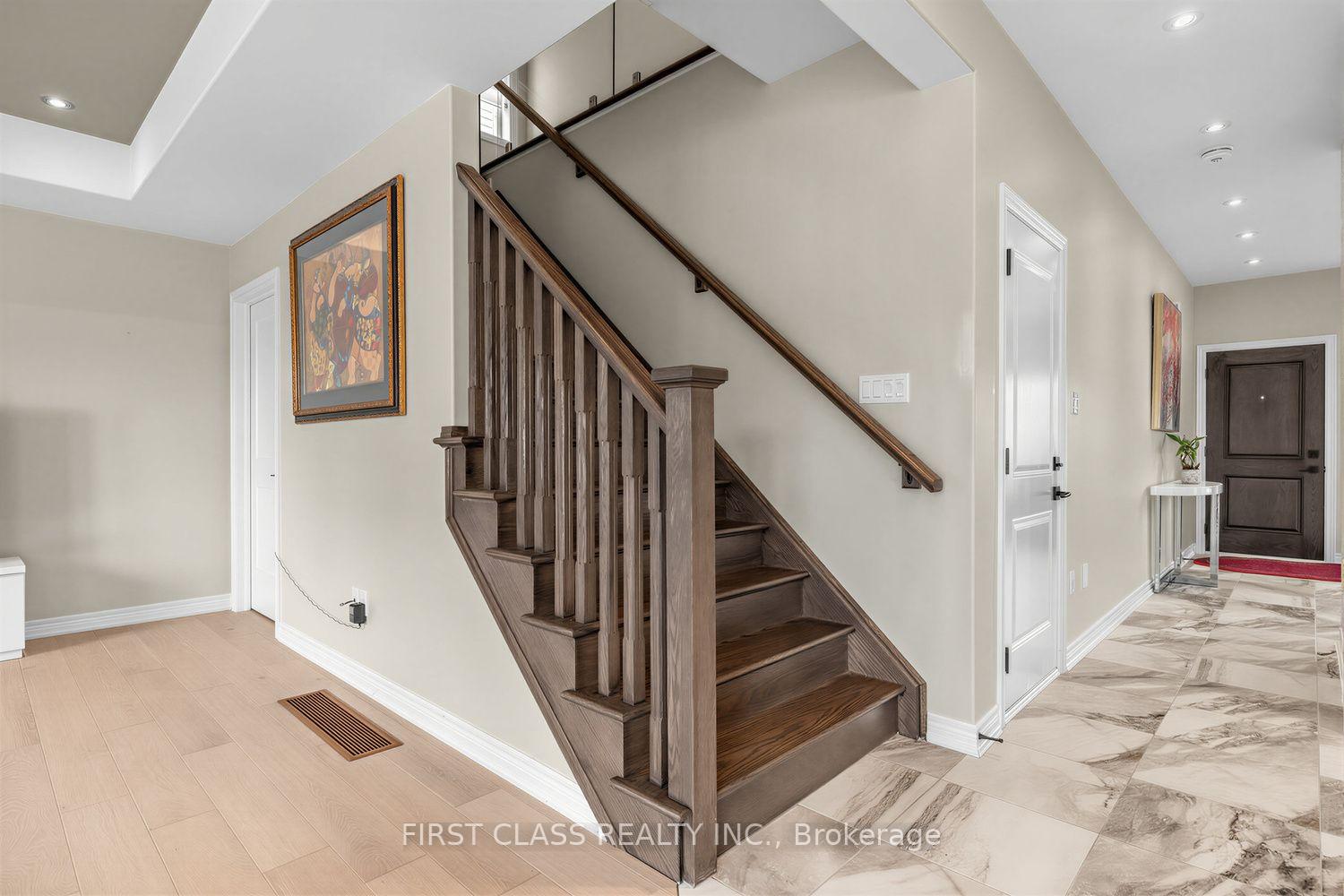 Photo 14 of 2 Pennell Drive, Barrie, Ardagh — HOMEH