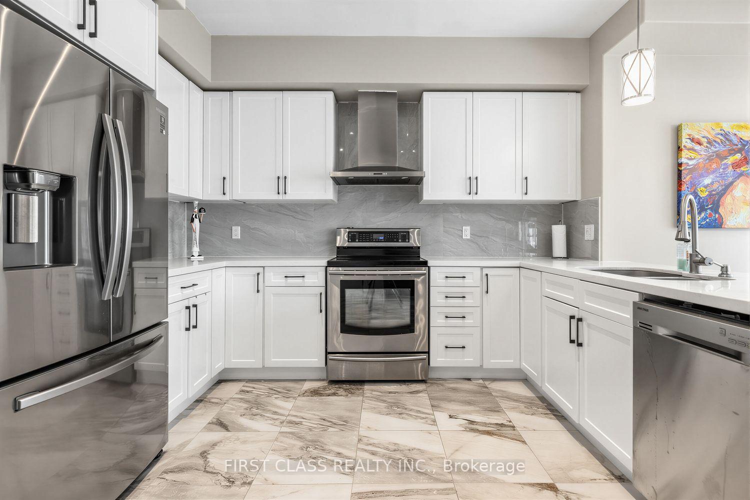 Photo 17 of 2 Pennell Drive, Barrie, Ardagh — HOMEH