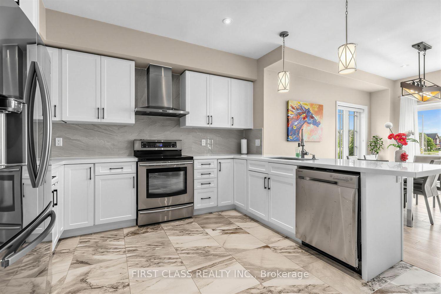Photo 18 of 2 Pennell Drive, Barrie, Ardagh — HOMEH