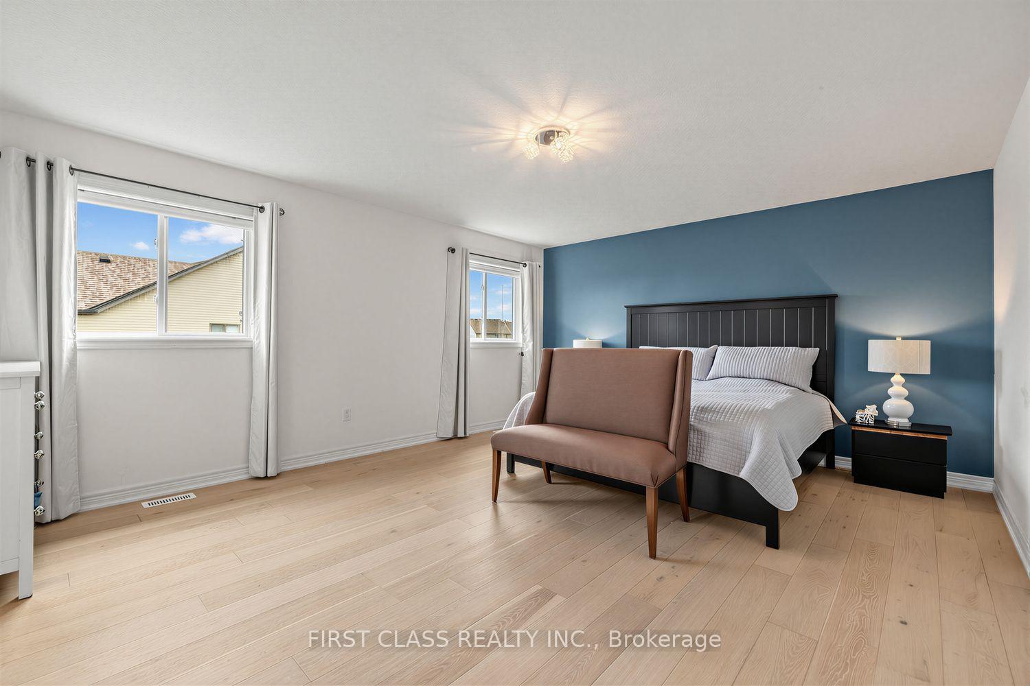 Photo 19 of 2 Pennell Drive, Barrie, Ardagh — HOMEH