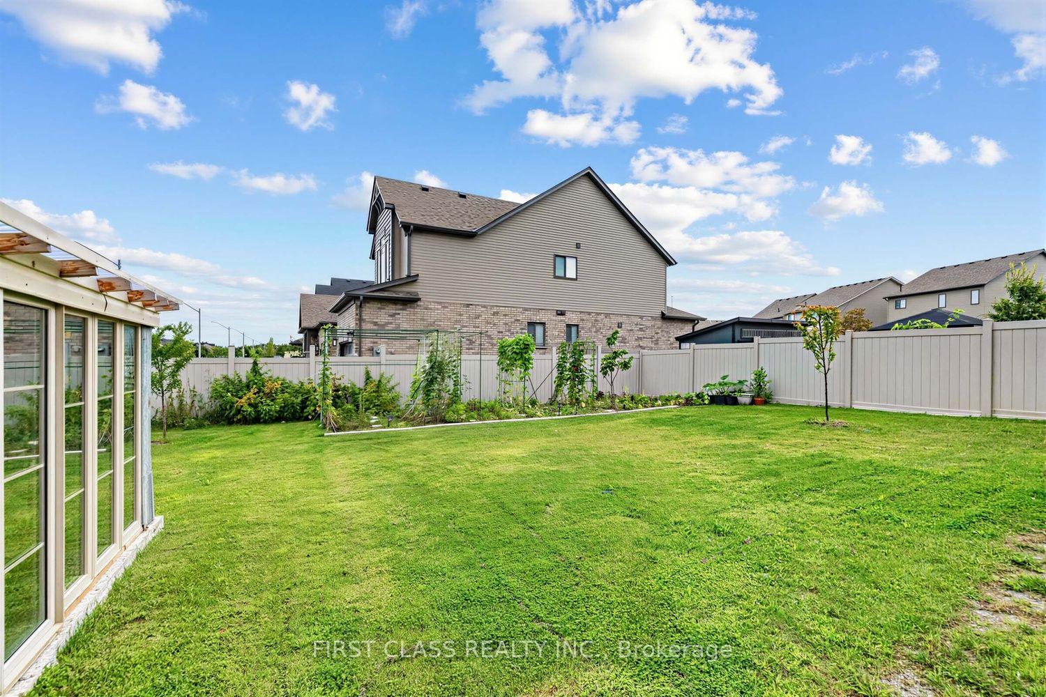 Photo 31 of 2 Pennell Drive, Barrie, Ardagh — HOMEH