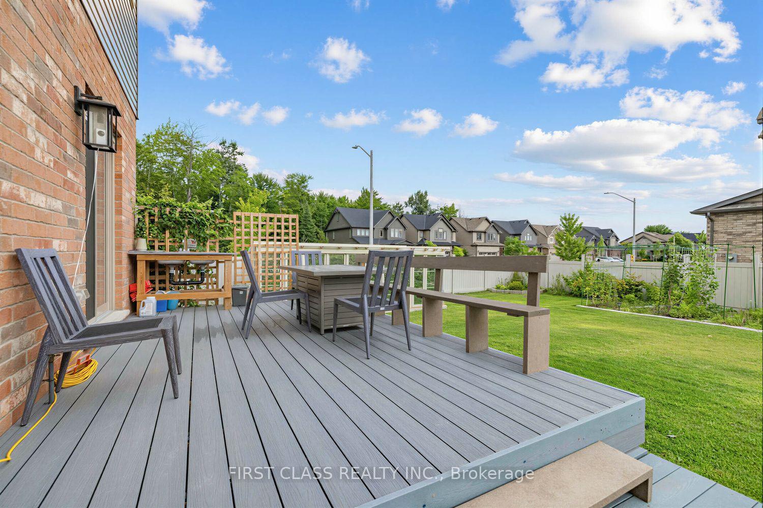 Photo 32 of 2 Pennell Drive, Barrie, Ardagh — HOMEH