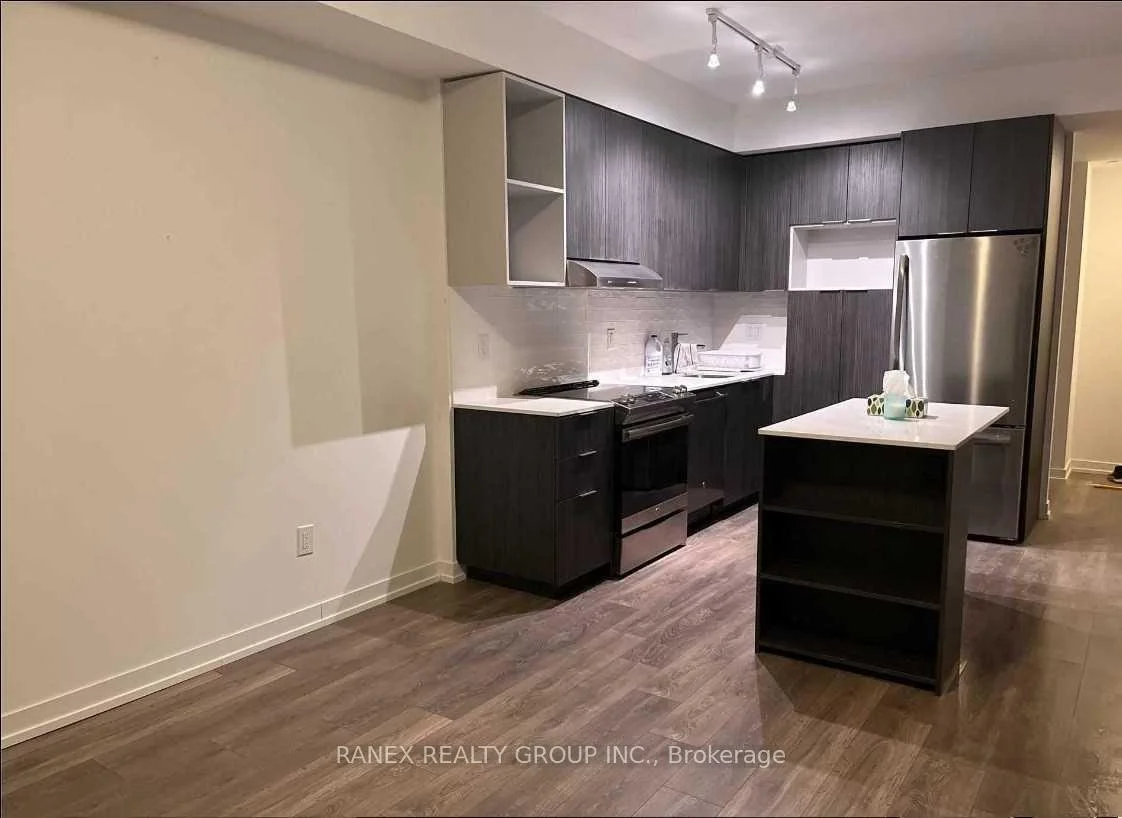 Front of Unit 1818, 2520 Eglinton Avenue W