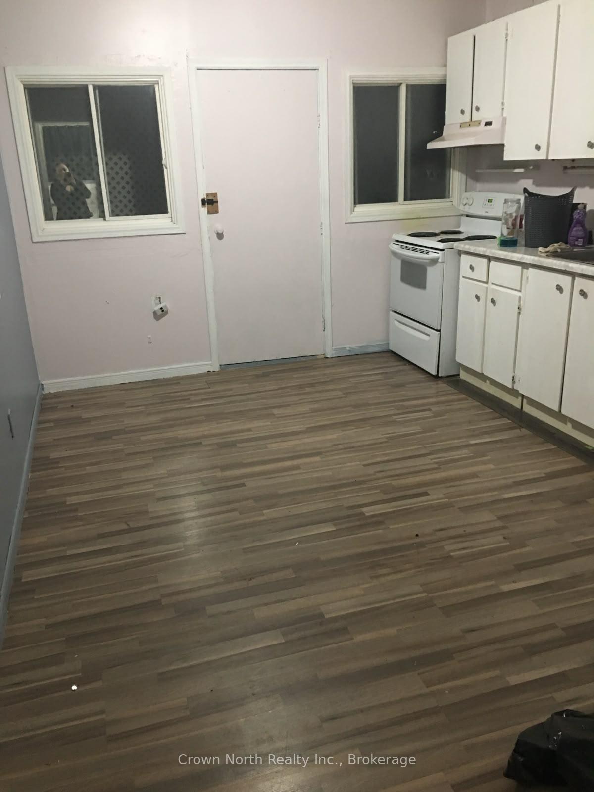 Photo 8 of 606 Hoskin Avenue, Oshawa, Donevan — HOMEH