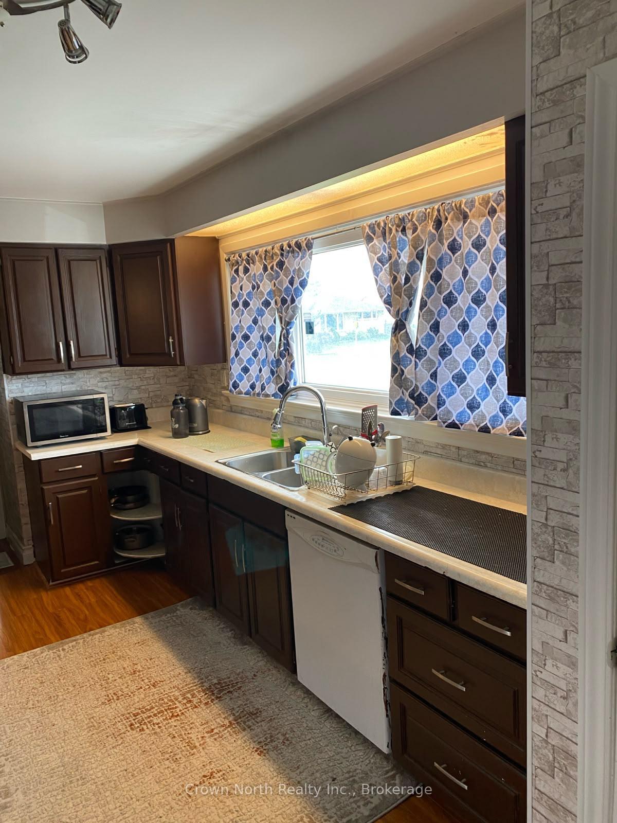 Photo 24 of 606 Hoskin Avenue, Oshawa, Donevan — HOMEH