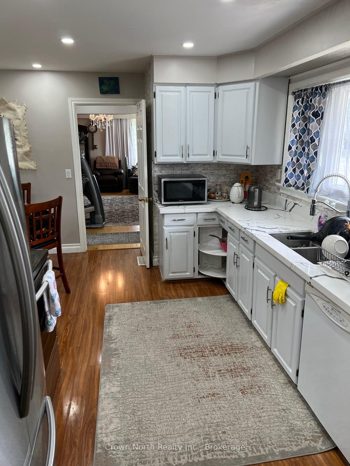Photo 31 of 606 Hoskin Avenue, Oshawa, Donevan — HOMEH