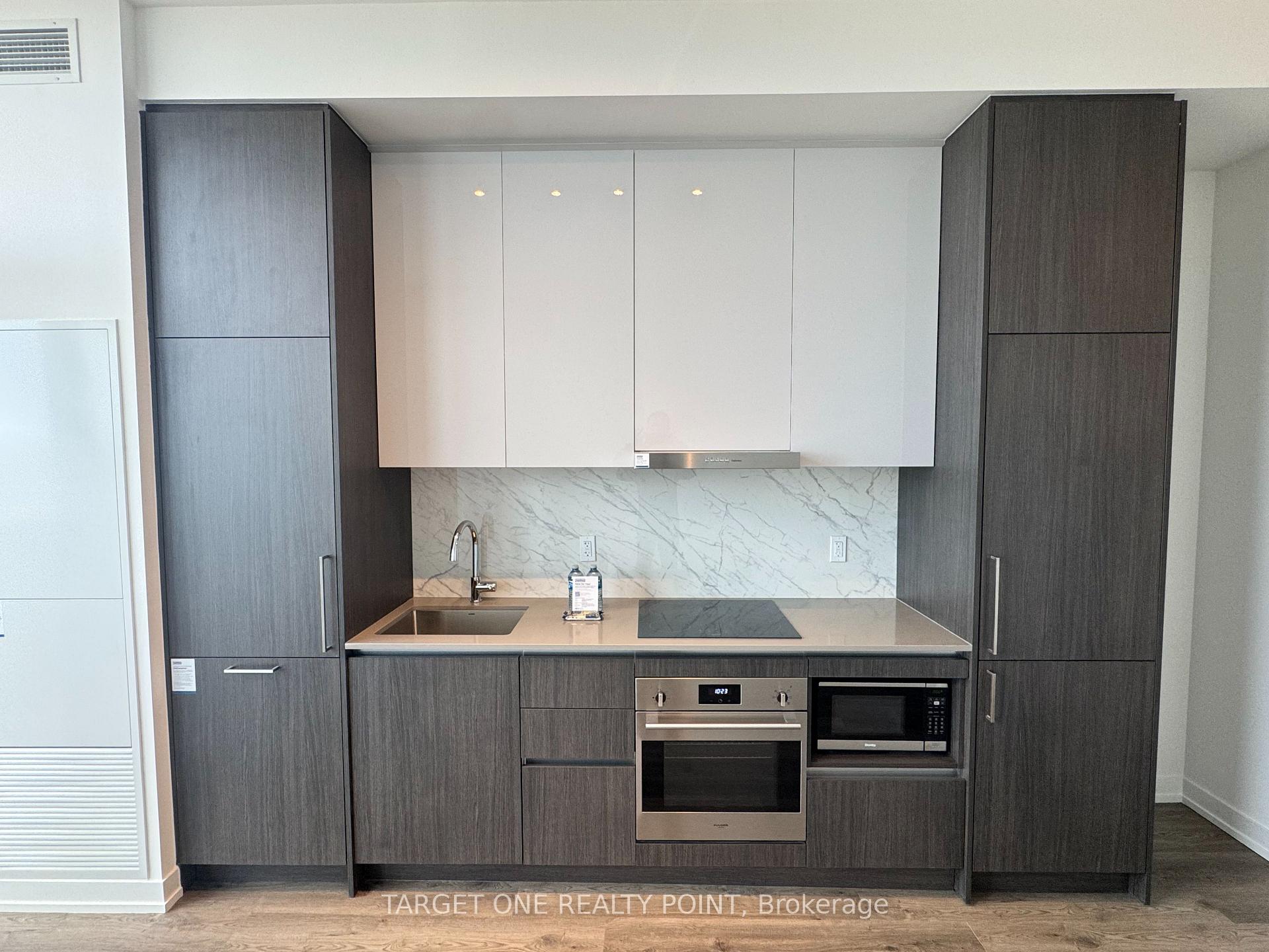 Photo 5 of Unit PH108, 195 Commerce Street, Vaughan, Vaughan Corporate Centre — HOMEH