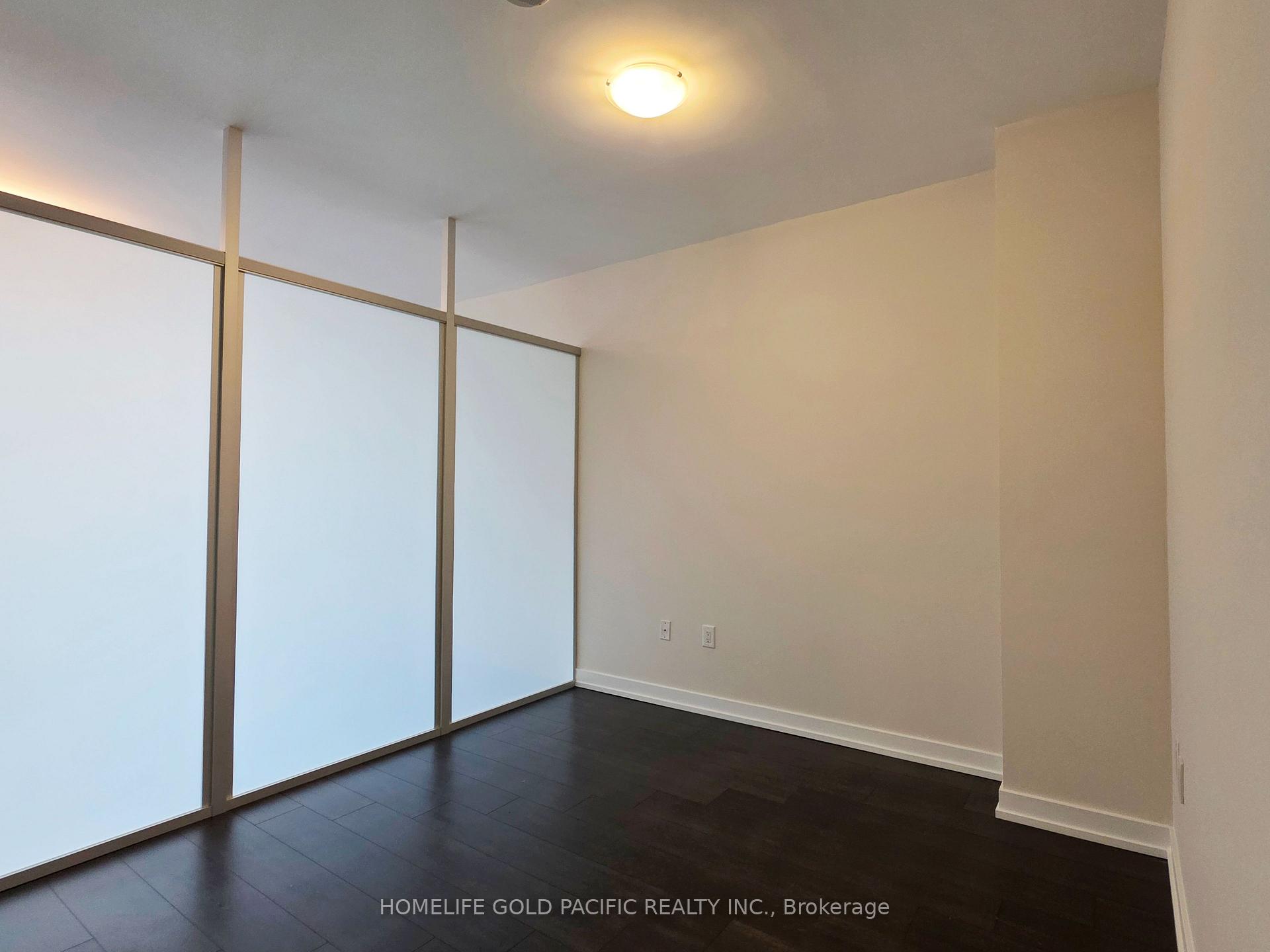 Photo 10 of Unit 3901, 426 University Avenue, Toronto, Kensington-Chinatown — HOMEH